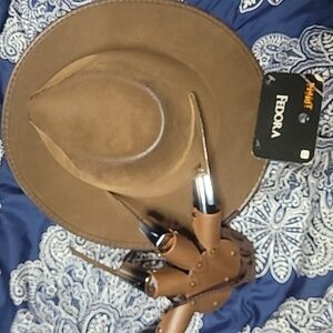 FREDDY'S FERDORA AND BLADED FINGERS From Nightmare on Elm Street Halloween